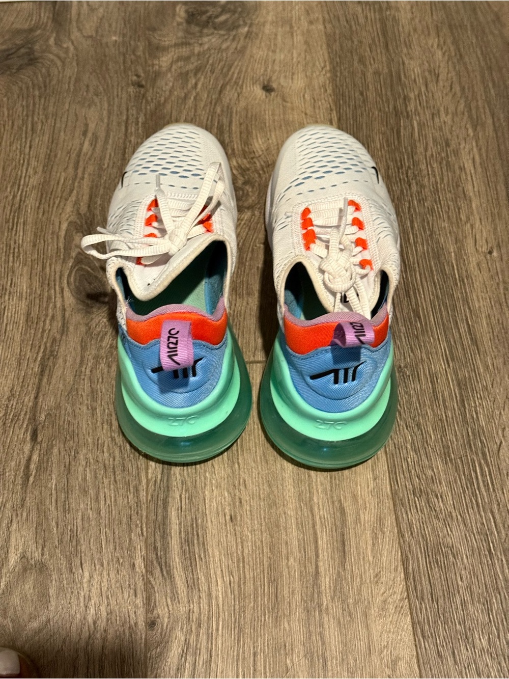 Nike women’s Air Max 270 White Teal Multicolor Casual Sneakers - Picture 5 of 5